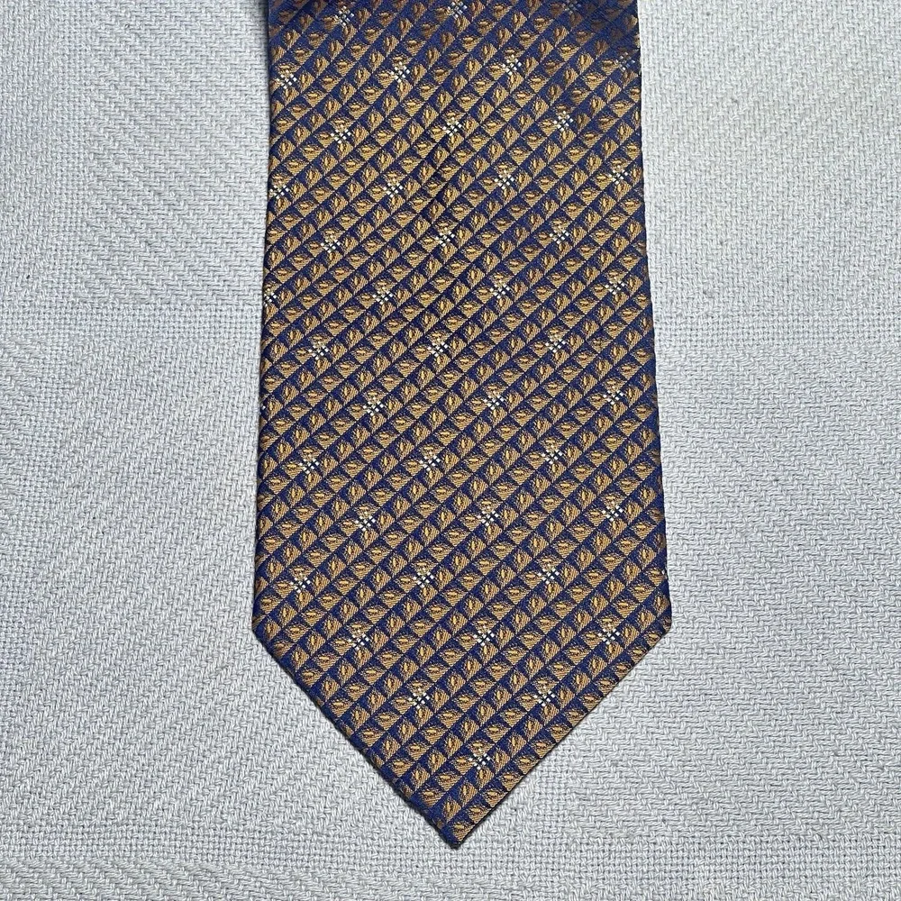 Vintage Gucci Copper Navy Geometric Luxury‎ Hand Made Silk Tie Made In Italy